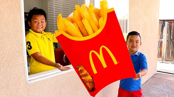 Lyndon & Alex Pretend Play French Fries Fast Food ...