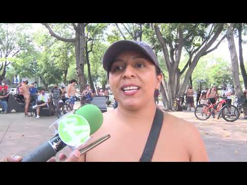 Tras “guardarse” un año, la rodada de ciclistas al desnudo vuelve a tomar las calles de Guadalajara.