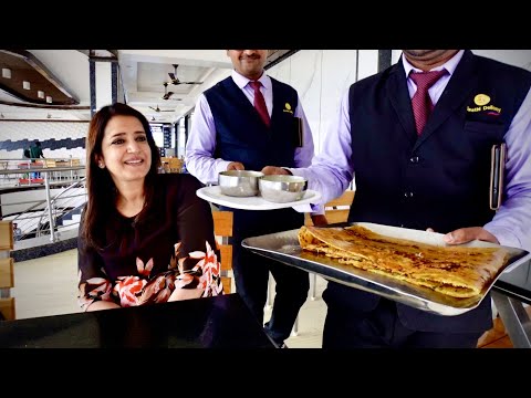 Best Onion Rava Dosa! Poori Sagoo, Tiffin At Renovated Swathi Delicacy, Mangalore Highway | Vlog