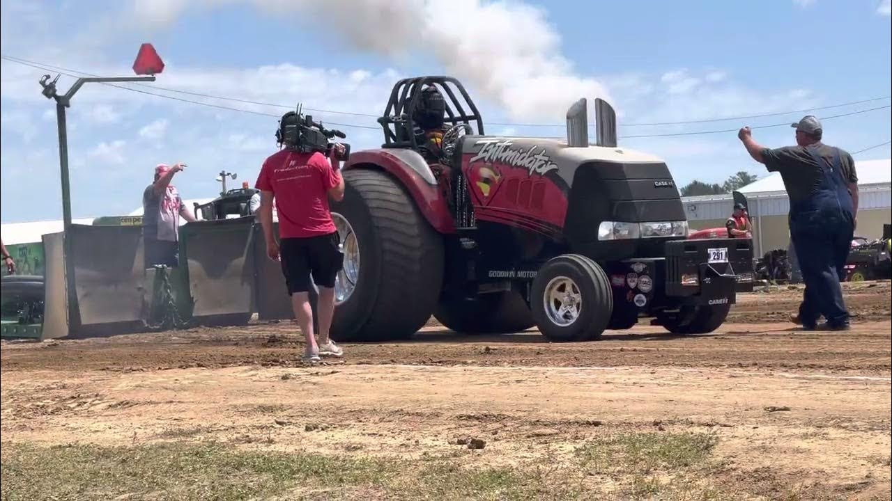 Matt Goodwin and Intimidator Diesel Superstock in Tomah Wi at Budweiser