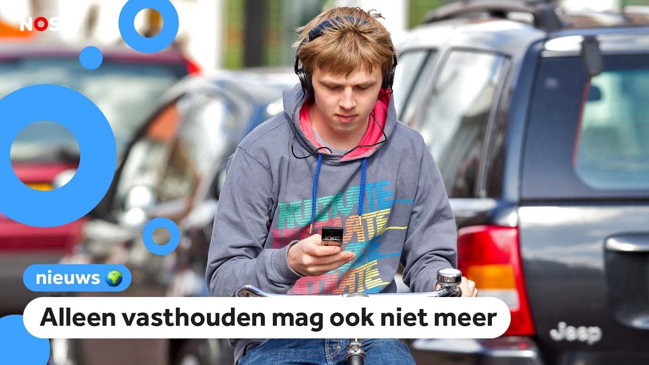 Boete voor appen op de fiets