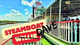 Cruising the Mississippi Like It's 1890 on a Steamboat