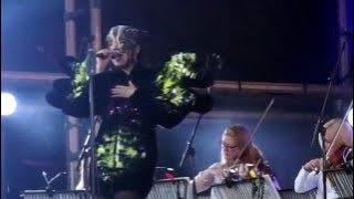 Björk - Stonemilker (Vulnicura Live)