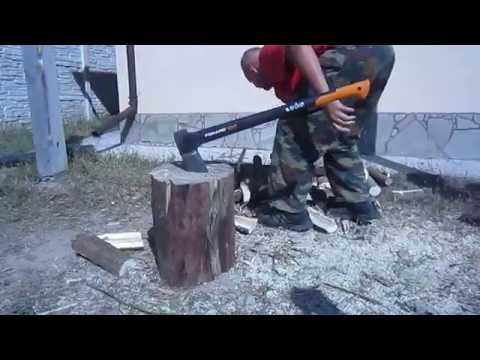 Топор колун Fiskars