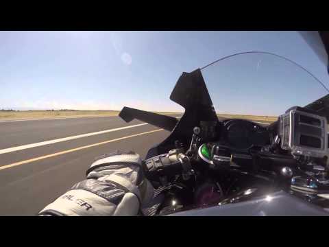 Kawasaki H2R vs 1350hp Nissan GTR   1 2 Mile Airstrip Race 3