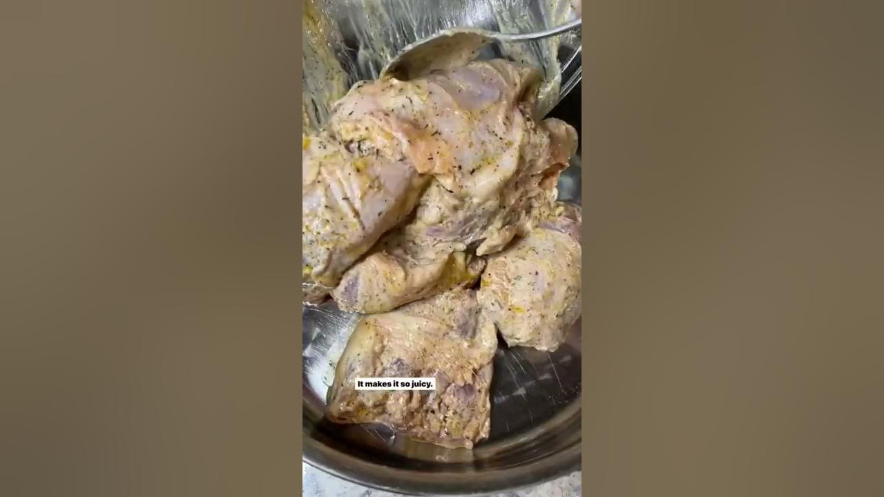This is the juiciest 6 ingredient yogurt marinated chicken (recipe in description)