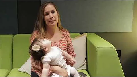 Lupe Reviews the Mama Strut Postpartum Brace