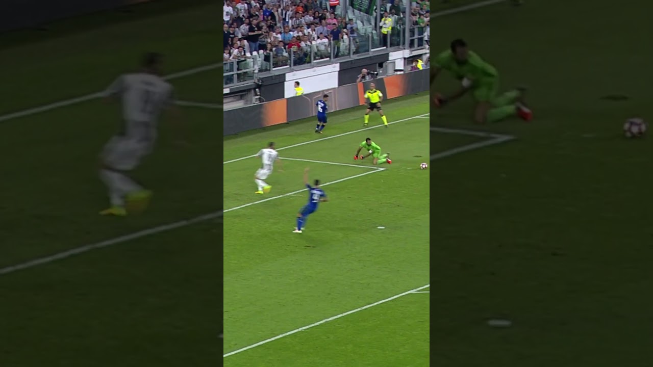 LICHTSTEINER’S HEROIC GOAL-LINE SAVE! 🛑🇨🇭
