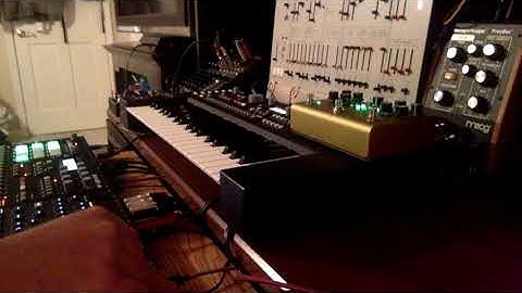 Dub / Deep house track on Elektron Octatrack, Rytm, and Analog Keys