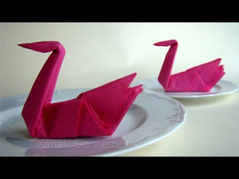 Napkin folding swan. How to fold napkins for a wedding.