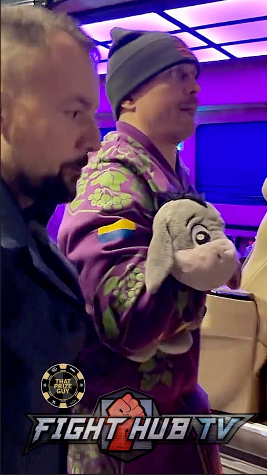 Oleksandr Usyk ARRIVES FOCUSED READY TO STOP TYSON FURY!