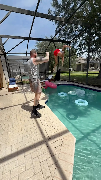 Throwing my daughter in the pool 😂