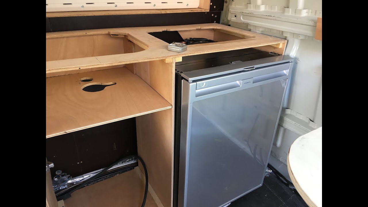 J’aménage mon camping car, 16 aménagement intérieur, Pose branchement