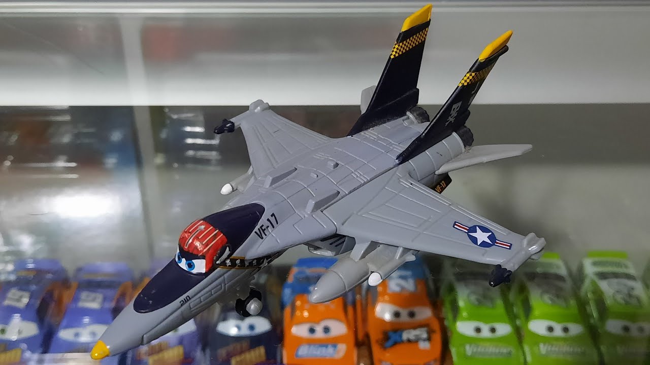 Mattel Disney Planes Echo (Jolly Wrenches Trooper) U.S.S. Flysenhower Navy  Fighter Jet 2013 2015 - YouTube