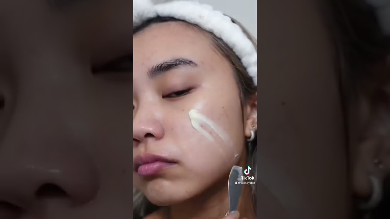 the most BUTTERY moisturizer!! (I LOVE IT)