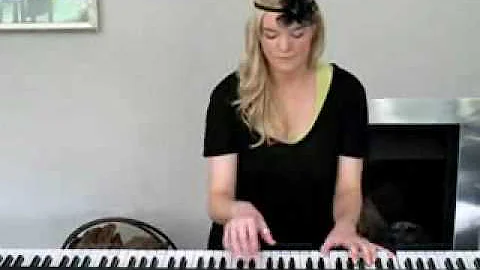 Musician Lucinda Roberts