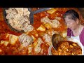 成都80岁婆婆每天提着大锅炒菜，一道豆腐脑花做绝了，炒啥吃啥要靠抢