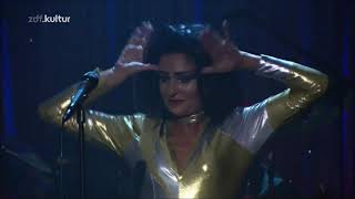 Siouxsie And The Banshees : Happy House (HQ) Live 2008