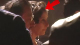 OMG ! Manisha Koirala 'FALL DOWN' Umang Festival 2016 || उमंग 2016: मनीषा कोइराला गिरते-गिरते बचीं !