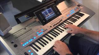 Video thumbnail of "Green Grass Of Home - Massachusetts - Love Me Tender (Medley) Yamaha Tyros 5"