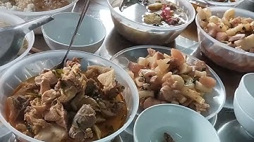 búa ăn trưa của công nhân xây dựng Vinhomes