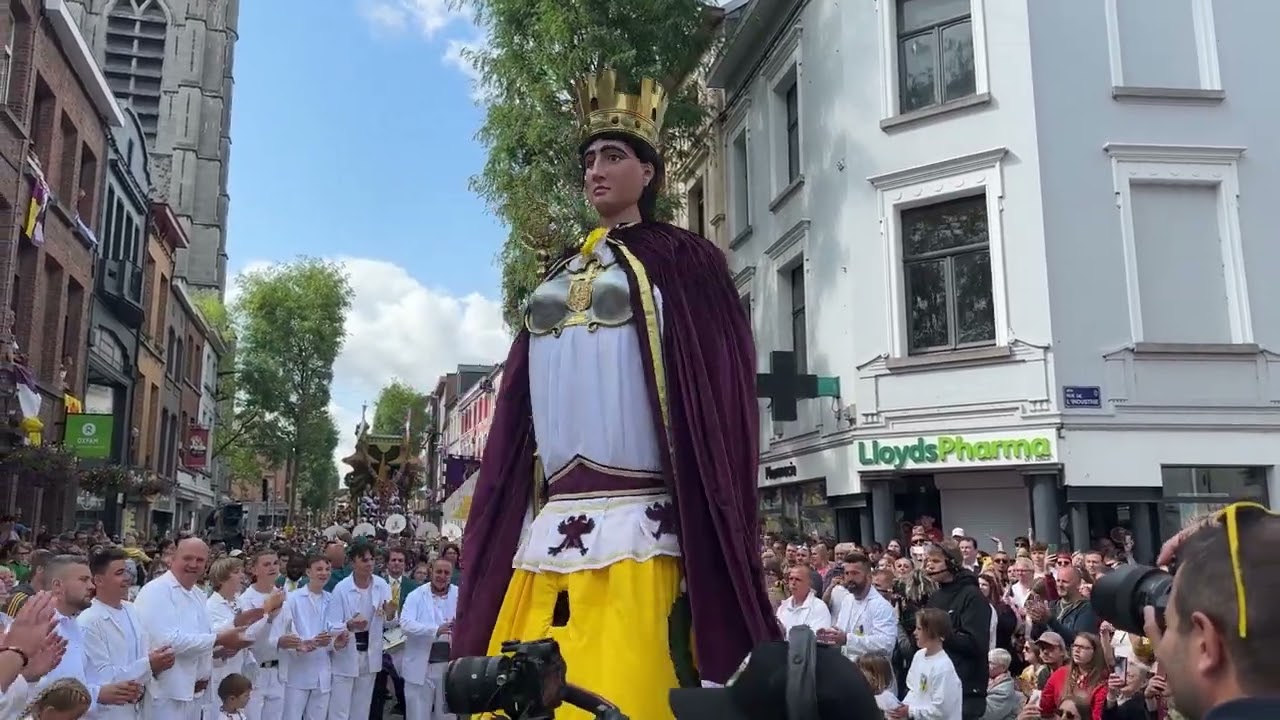 Ducasse Ath 2023 - Mlle Victoire - Dimanche (9)