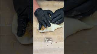 I Tried Pittsburgh’s LIMITED Cheddar Bacon Burger Roll… And It’s Gone After May! ???