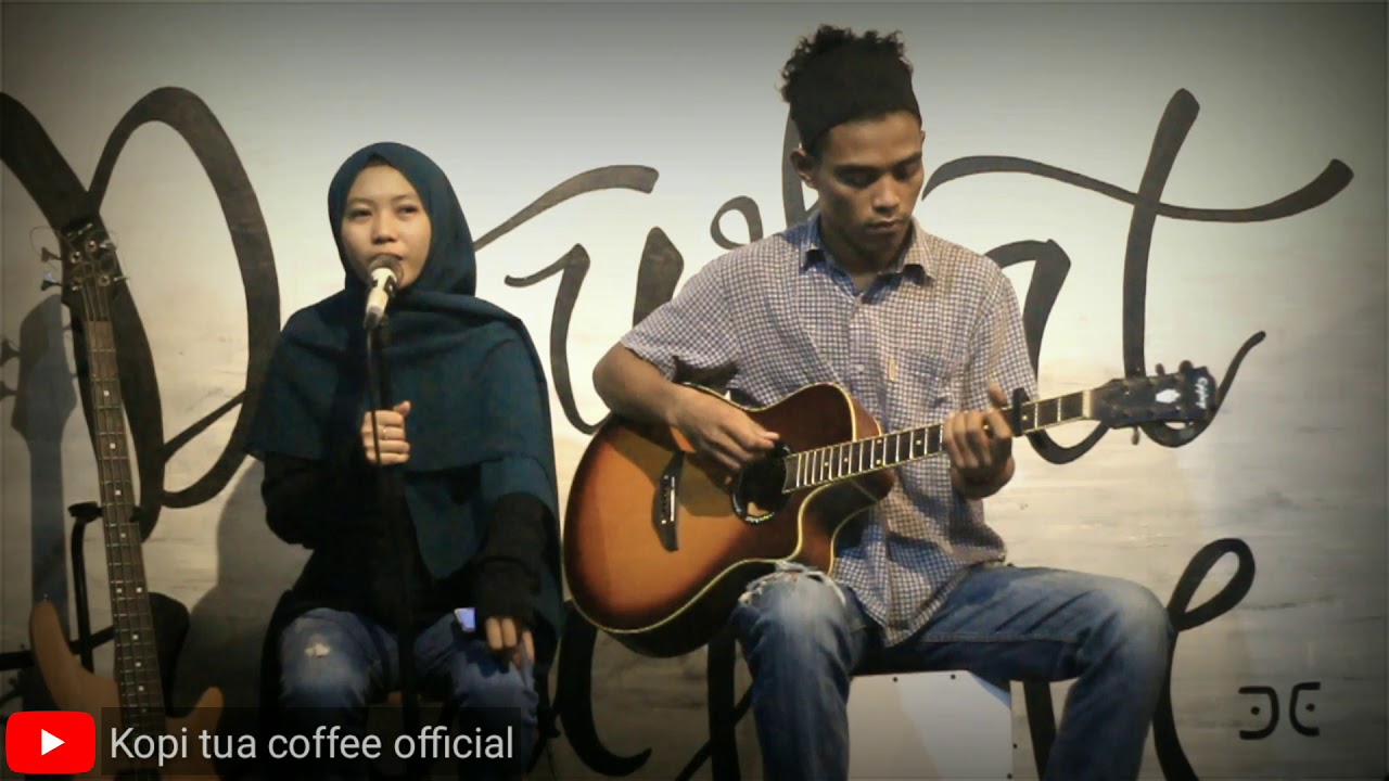 Alosi Ripolo Dua-Lagu Bugis (Cover by Pipit via) - YouTube