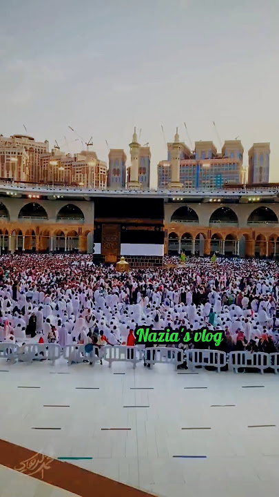 Bus Raha Hai Nazar Me 🤲Madina#shorts#ytshorts#madina#love#subscribe#naziasvlog#viral#islam#trending