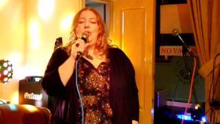 Curly Cols Karaoke Music Show - Presents - Lisa - Someone Like You