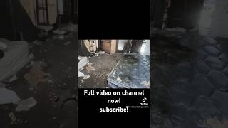 DEAD BODY FOUND IN ABANDONED HOME #creepy #abandoned #abandonedbuilding #scary