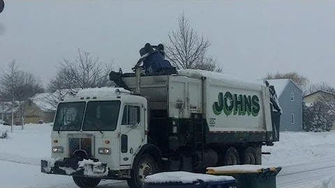 Heil DuraPack Python Pete 320-Johns Disposal