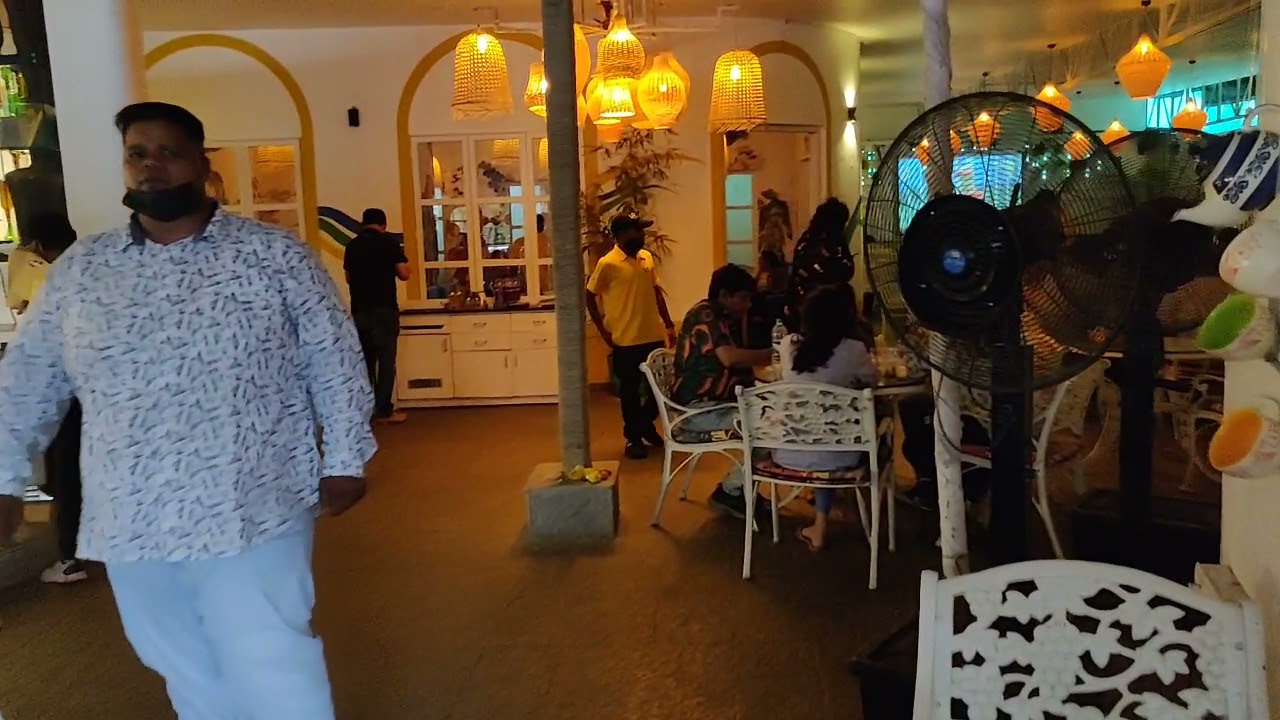 LOLA -CAFE AND BAR ( lonavala )