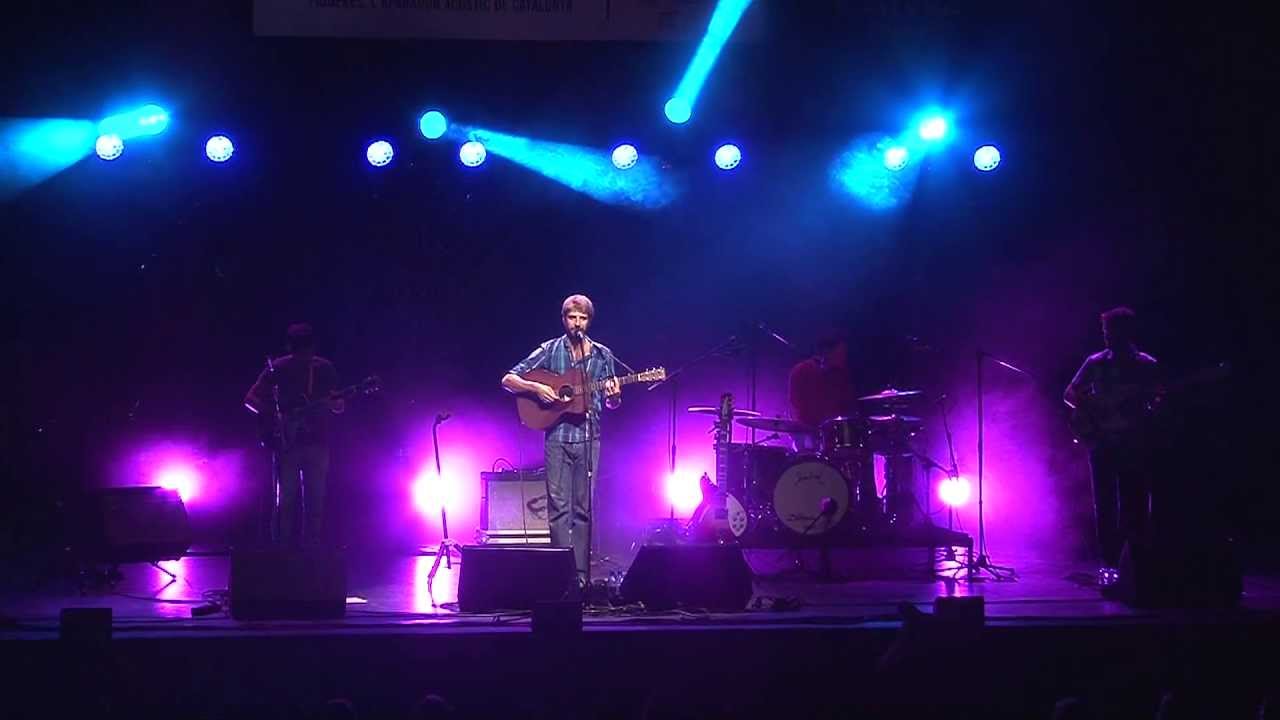 Manel al Festival Acústica de Figueres 2013 "Vés bruixot"