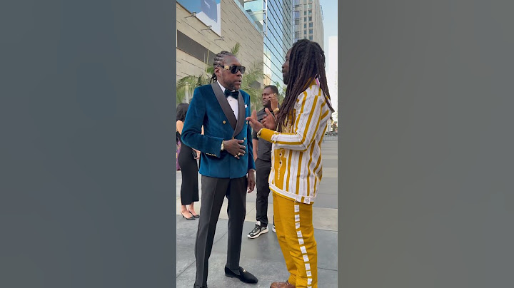 Vybz Kartel and Rocky Dawuni at the Grammys. Shouts Shatta Wale #grammys #blacvolta #shattawale