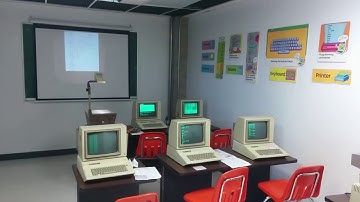 Living Computer Museum Apple II  6502 demo screen.