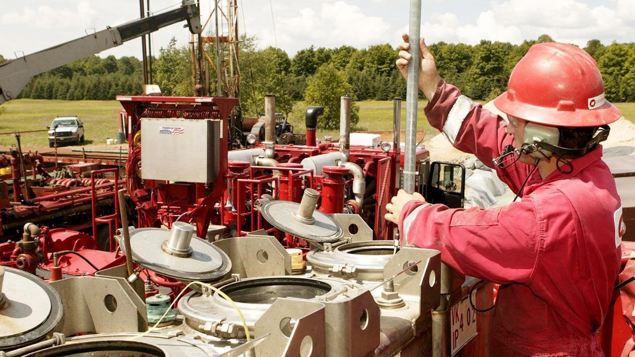 Better-Than-Expected Earnings Help Buoy Halliburton Shares Better-Than-Expected Earnings Help Buoy Halliburton Shares