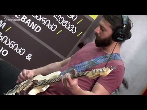 ბენდები sof eject და LOUDspeakers ირაკლი ჩარკვიანის საღამოსთვის ემზადებიან.