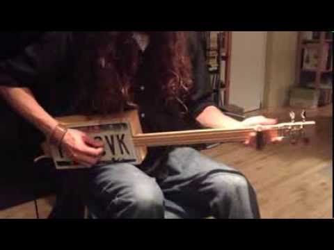 secrets-to-the-4-string-cigar-box-guitar-with-justin-johnson
