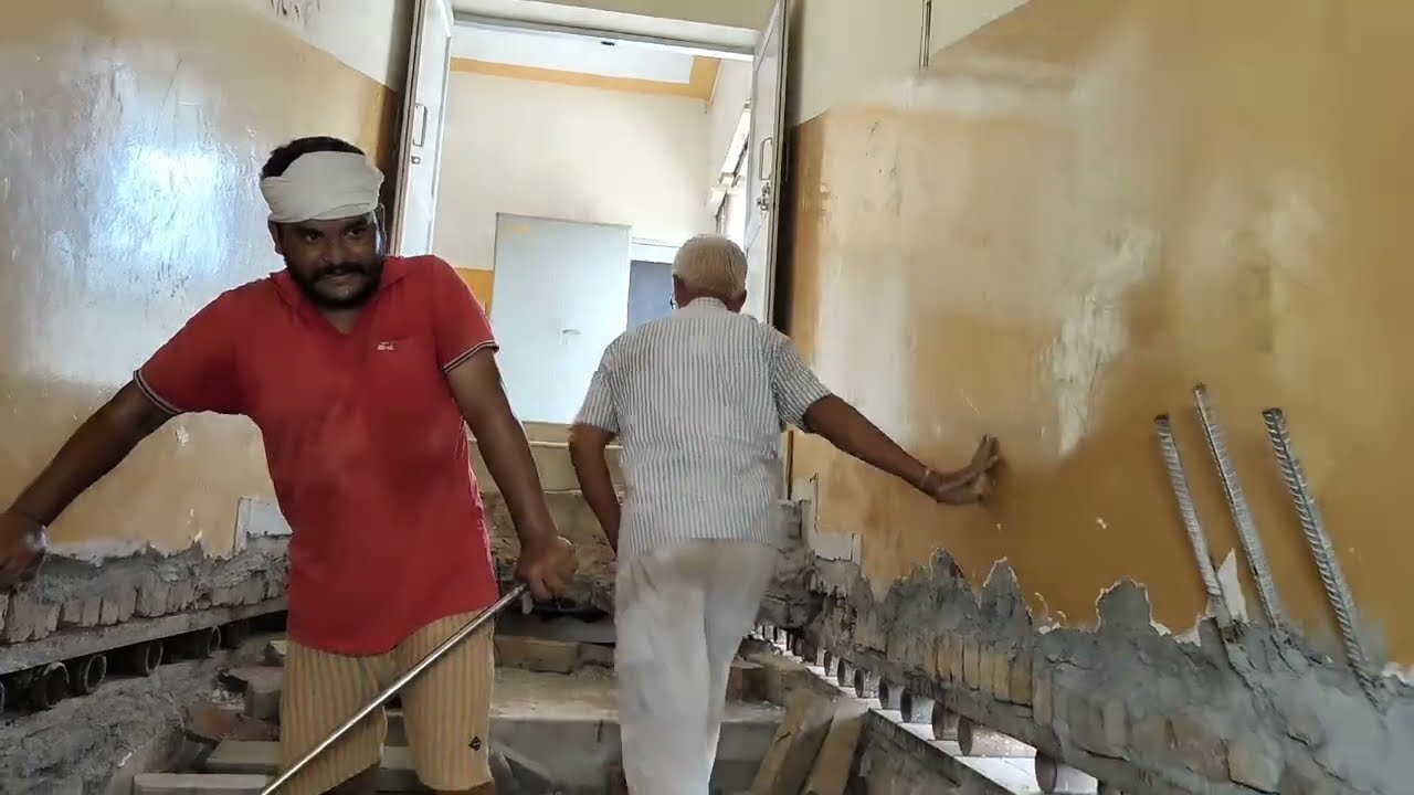 #देसी #मिस्त्री ने धर्मेन्द्र और अमिताभ को लगाया काम पर और फिर कहा अरे विक्की तनने या बिल्डिंग दिखी 