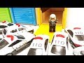 Police car toy enters Tayo the little bus Garage さまざまなサイズのパトカーたちが突入して泥棒がびっくり はたらくくるま Learn colors