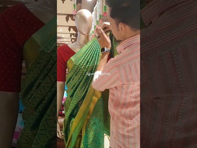 How to arrange perfect cheast Pleating and shapeing? #saree #draping #wedding #wedding #draping class=