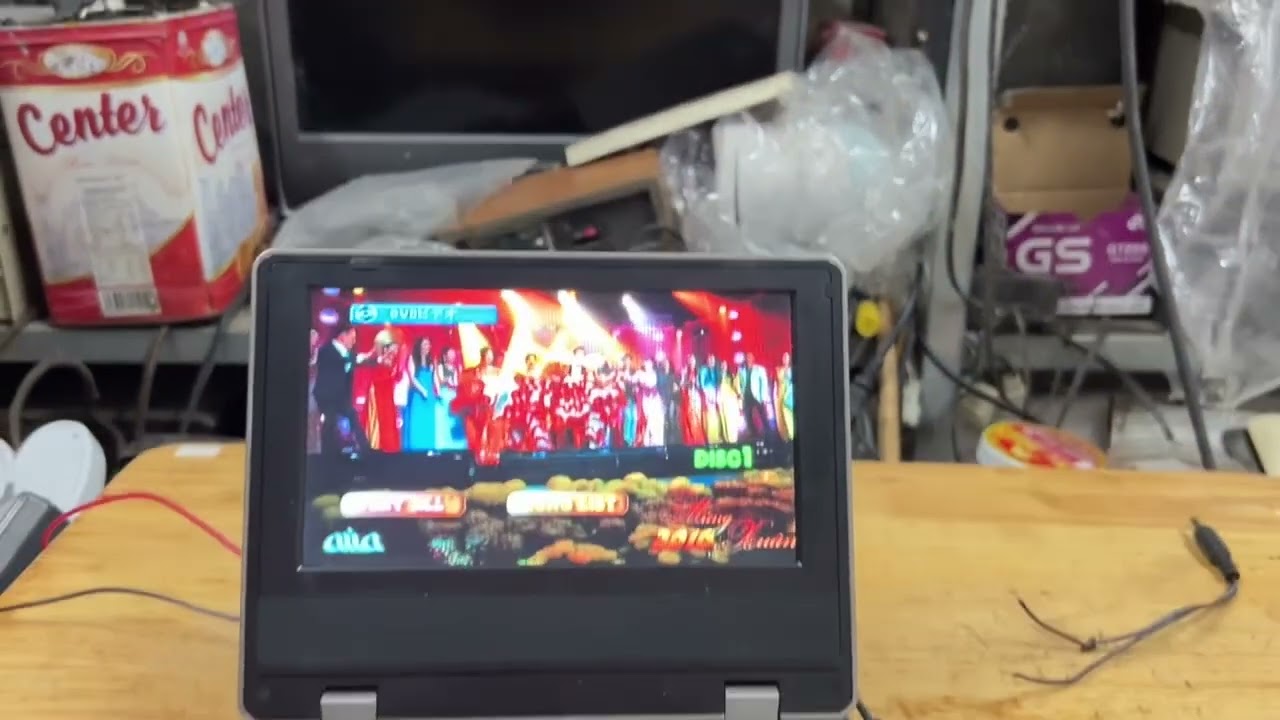 Đầu DVD Loại 12V Nhận Đĩa Tốt-Hình Ảnh-Âm Thanh Tốt:$ 300k 0939(1)