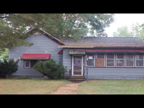 217 E Prairie Ronde Street, Dowagiac, MI home video tour
