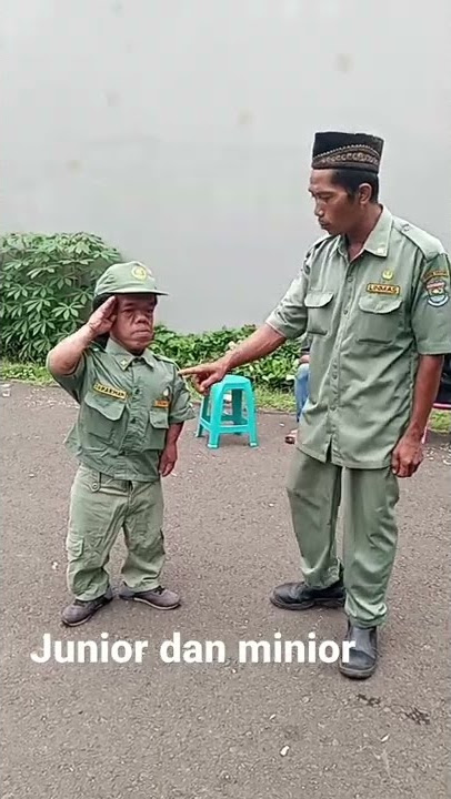 latihan hansip senior dan minior..