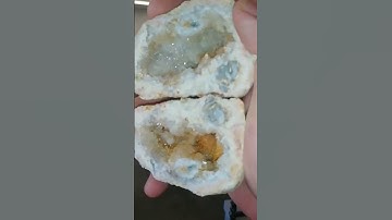 A Big Geode POP For Your Serotonin Levels #crystals #gems #nature #mining