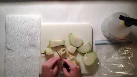 How to grow pear trees from seed