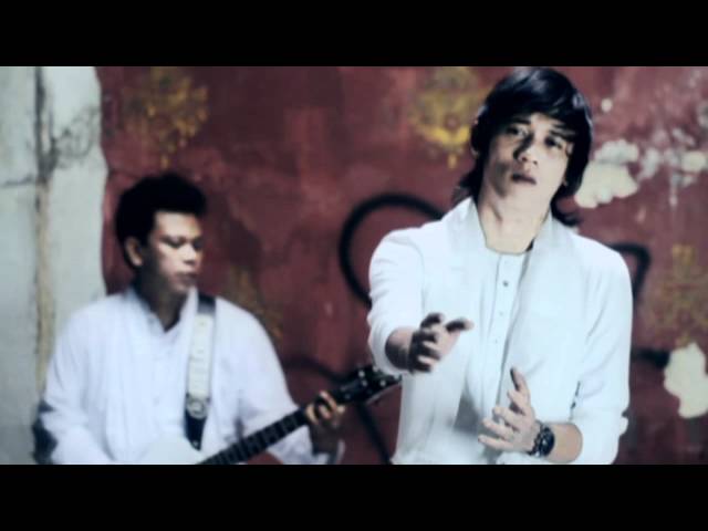 Dadali - Ku Tak Pantas Di Surga - Official Music Video class=