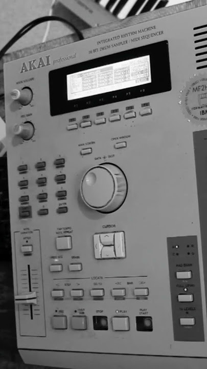 MPC 2000 Classic Techno