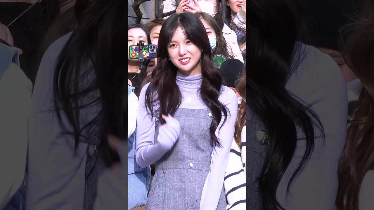 Just Beautiful Yujin on her way to Music Bank [231013] 